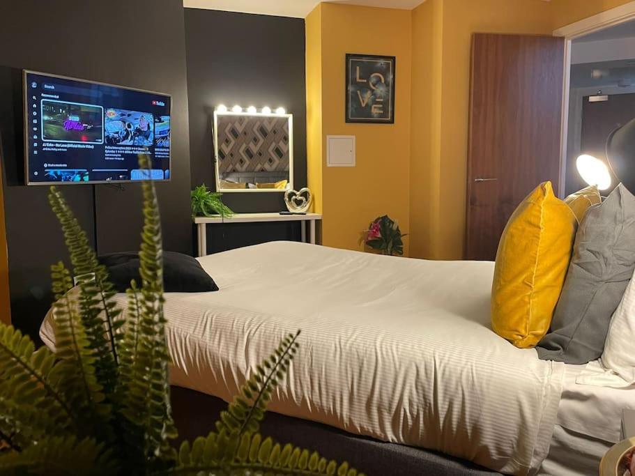Cosy City Centre Apartment With Parking Birmingham Eksteriør bilde